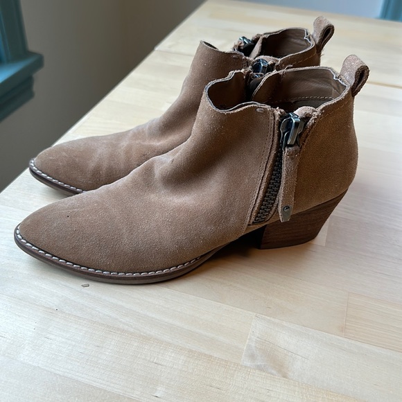 Dolce Vita Shoes - Dolce Vita Tan Suede Leather Booties